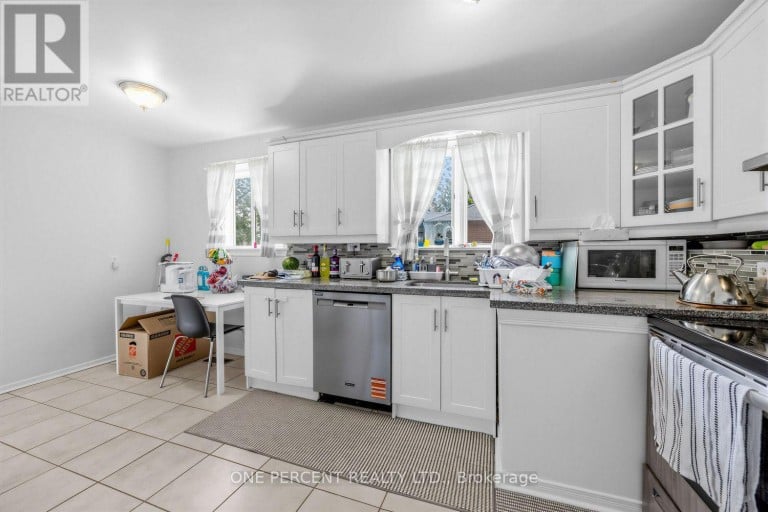 78 MELCHIOR DRIVE, Toronto (West Hill), Ontario, M1E3W5