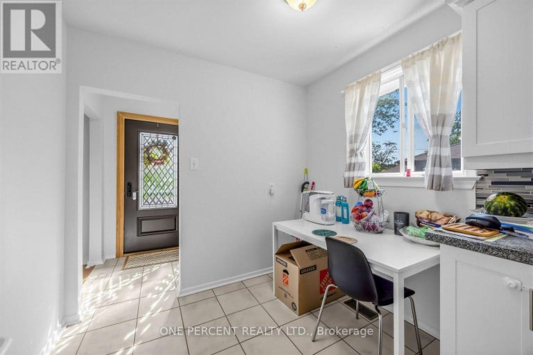 78 MELCHIOR DRIVE, Toronto (West Hill), Ontario, M1E3W5
