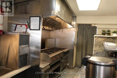 10123 YONGE STREET Richmond Hill (Crosby) Ontario photo 7