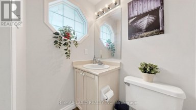 29 SRIGLEY STREET Barrie (Holly) Ontario photo 20