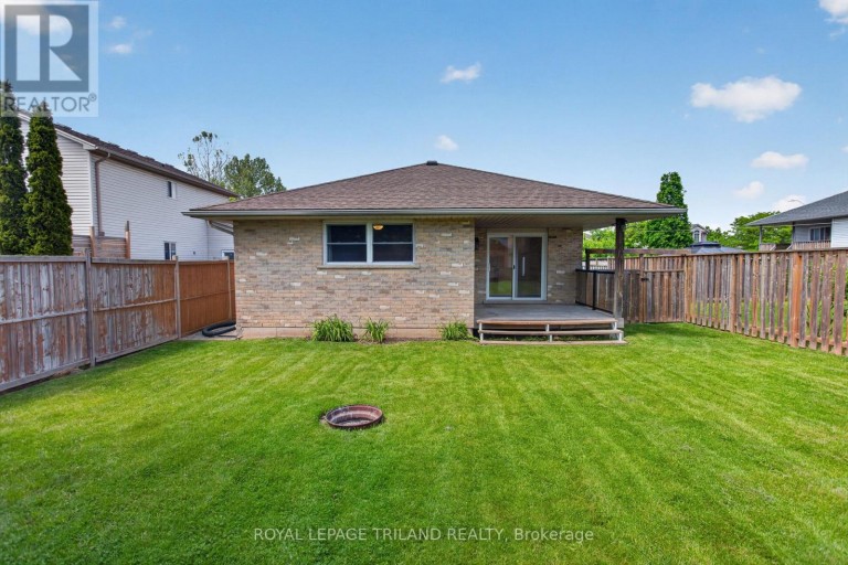 48 COTTONWOOD DRIVE, St. Thomas, Ontario, N5P4M7