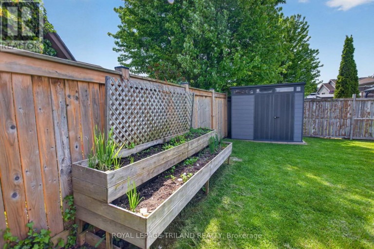 48 COTTONWOOD DRIVE, St. Thomas, Ontario, N5P4M7