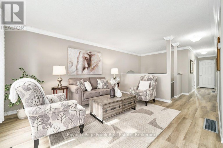 1006 CARDINAL COURT, Oshawa (Eastdale), Ontario, L1G6Y4
