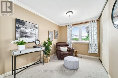 1006 CARDINAL COURT Oshawa (Eastdale) Ontario photo 24