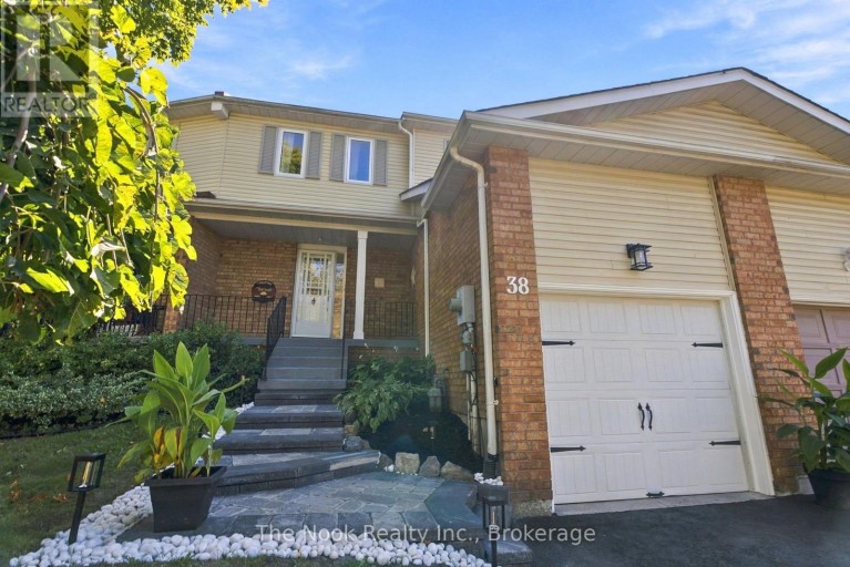 38 GALBRAITH COURT, Clarington (Bowmanville), Ontario, L1C4P5