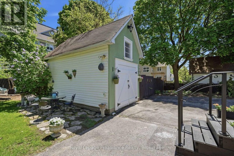 195 MACLELLAN AVENUE, Quinte West (Trenton Ward), Ontario, K8V5J5