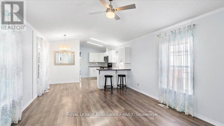 18 - 311 DUNDAS STREET E, Quinte West (Trenton Ward), Ontario, K8V1M1