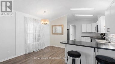 18 - 311 DUNDAS STREET E Quinte West (Trenton Ward) Ontario photo 6