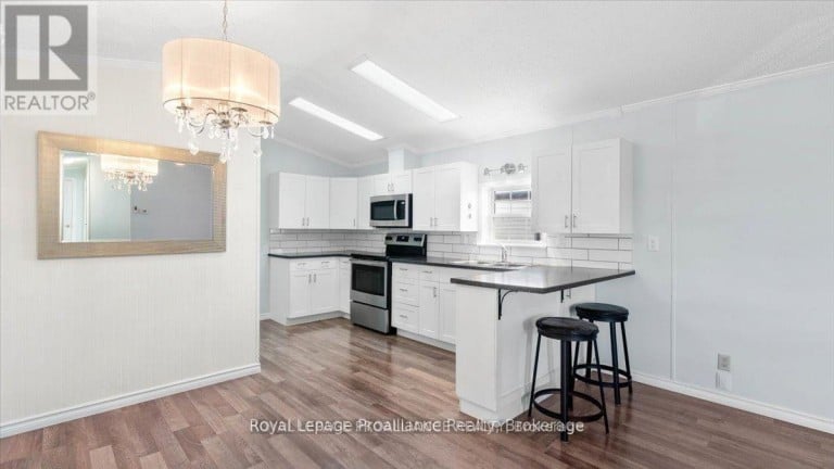 18 - 311 DUNDAS STREET E, Quinte West (Trenton Ward), Ontario, K8V1M1