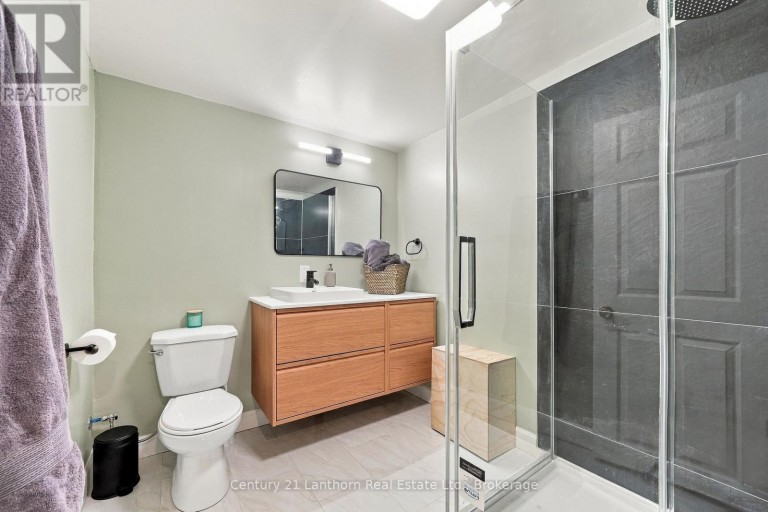 706 WILLIS STREET, Kingston (South of Taylor-Kidd Blvd), Ontario, K7M6H3