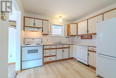 182 COLBORNE STREET W Kawartha Lakes (Lindsay) Ontario photo 13
