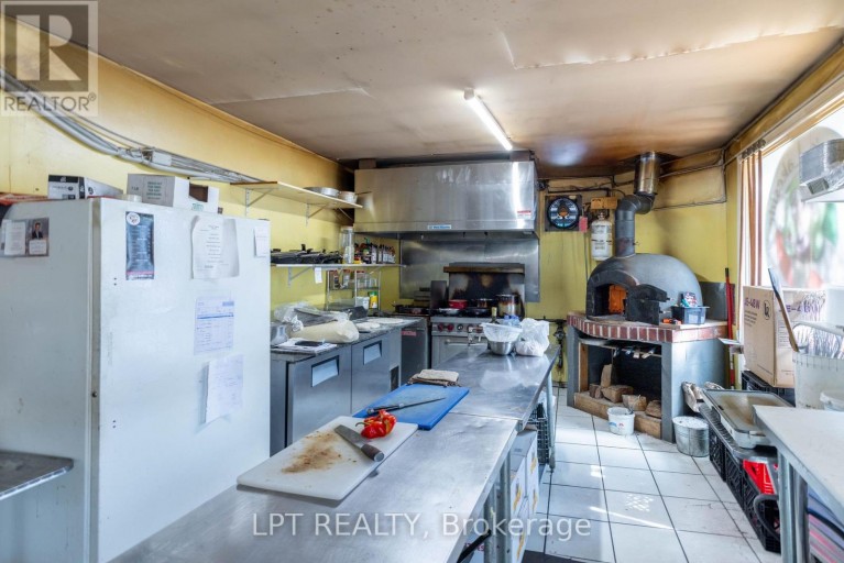 104 & 105 - 928 LAKE DRIVE E, Georgina (Sutton & Jackson's Point), Ontario, L0E1L0
