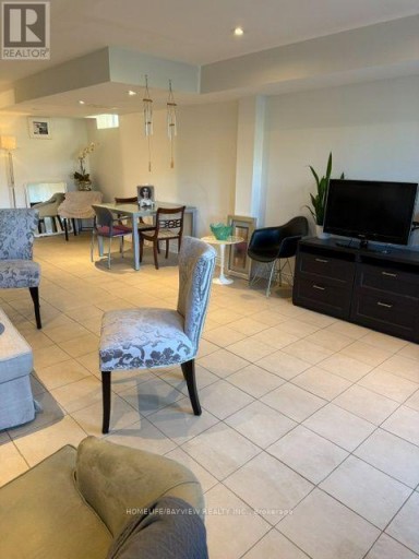 W/O BASEMENT - 21 BRISTLEWOOD CRESCENT, Vaughan (Patterson), Ontario, L4J9K7
