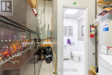 3 - 15461 YONGE STREET Aurora (Aurora Village) Ontario photo 14