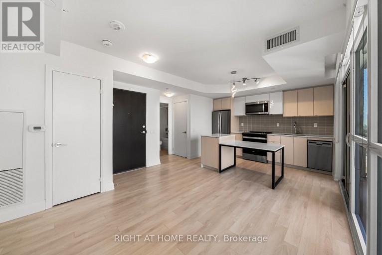 1511 - 1461 LAWRENCE AVENUE, Toronto (Brookhaven-Amesbury), Ontario, M6L0A6