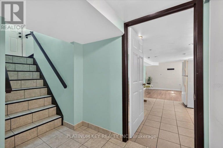 15 GARLAND CRESCENT, London East (East I), Ontario, N5V1N4