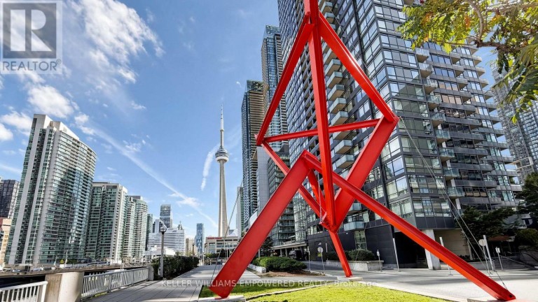 539 - 8 TELEGRAM MEWS, Toronto (Waterfront Communities), Ontario, M5V3Z5