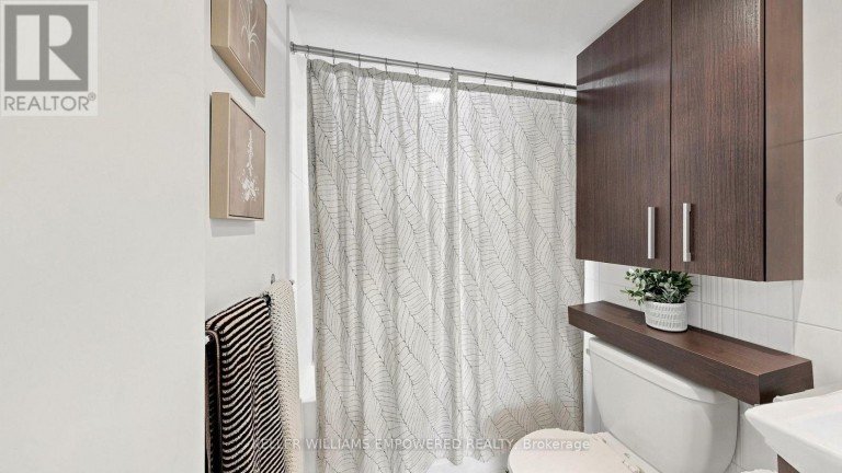 539 - 8 TELEGRAM MEWS, Toronto (Waterfront Communities), Ontario, M5V3Z5