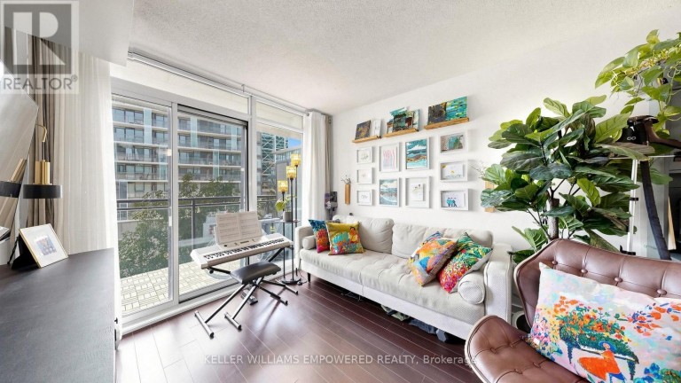 539 - 8 TELEGRAM MEWS, Toronto (Waterfront Communities), Ontario, M5V3Z5