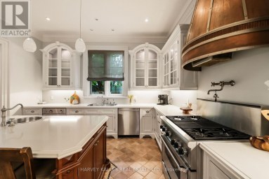 250 FOREST HILL ROAD Toronto (Forest Hill South) Ontario photo 13
