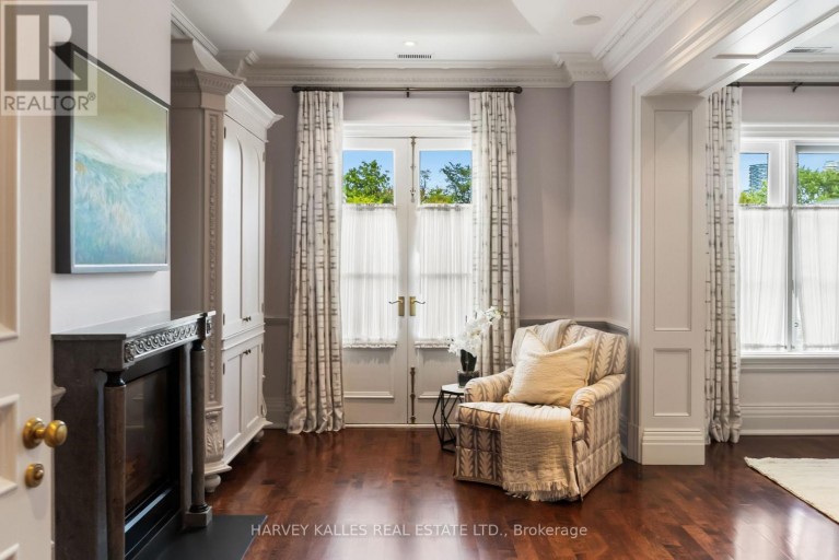 250 FOREST HILL ROAD, Toronto (Forest Hill South), Ontario, M5P2N5