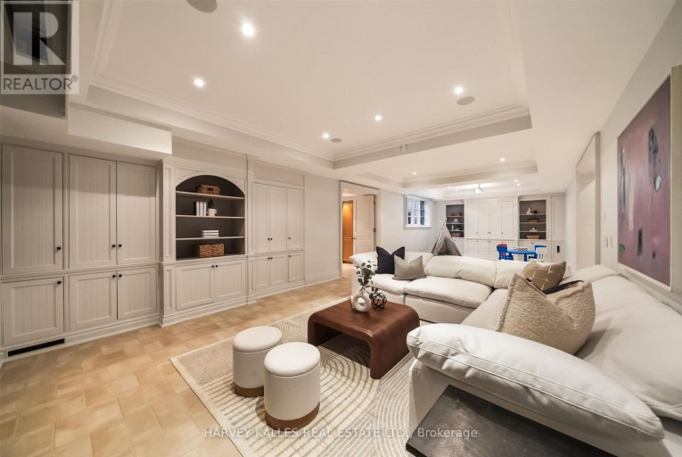 250 FOREST HILL ROAD, Toronto (Forest Hill South), Ontario, M5P2N5