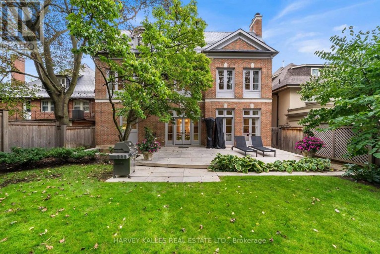 250 FOREST HILL ROAD, Toronto (Forest Hill South), Ontario, M5P2N5