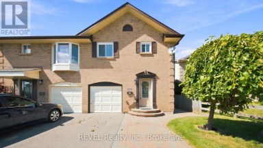 1298 PINEHURST AVENUE Oshawa (Donevan) Ontario photo 1