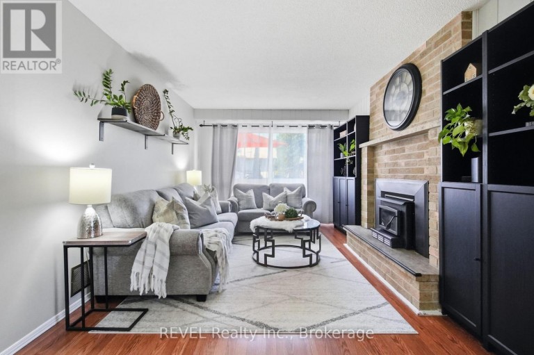 1298 PINEHURST AVENUE, Oshawa (Donevan), Ontario, L1H8G5