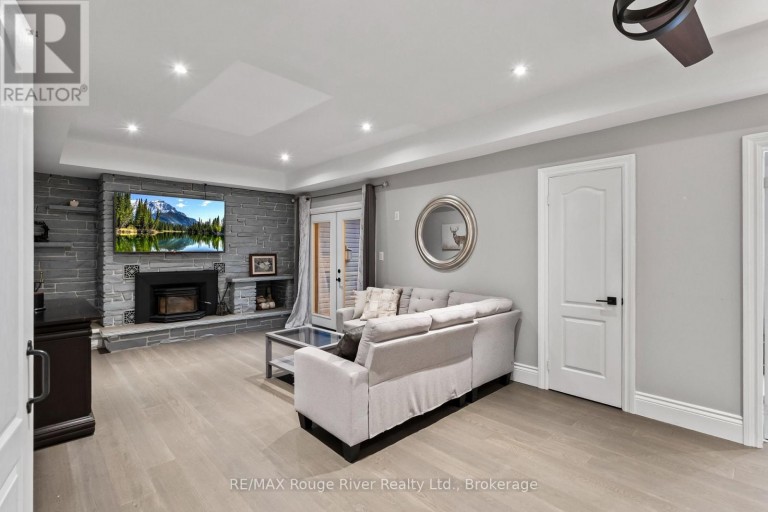 4500 OLD SCUGOG ROAD, Clarington (Bowmanville), Ontario, L1C4J2