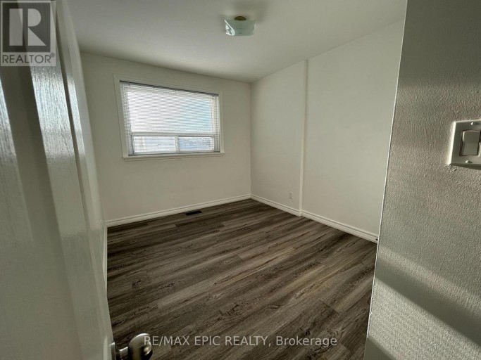 MAIN - 25 GENTRY CRESCENT, Richmond Hill (Crosby), Ontario, L4C2G8