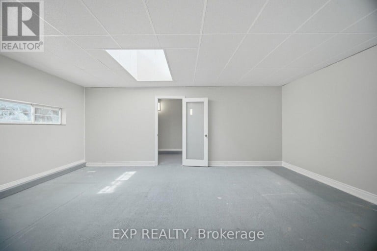 30 HERKLEY DRIVE, Brampton (Madoc), Ontario, L6V2E8
