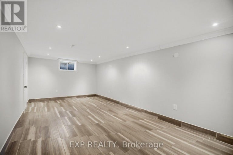 30 HERKLEY DRIVE, Brampton (Madoc), Ontario, L6V2E8