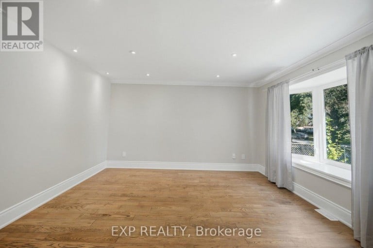 30 HERKLEY DRIVE, Brampton (Madoc), Ontario, L6V2E8