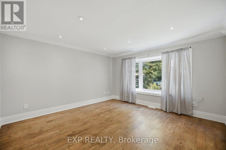30 HERKLEY DRIVE, Brampton (Madoc), Ontario, L6V2E8