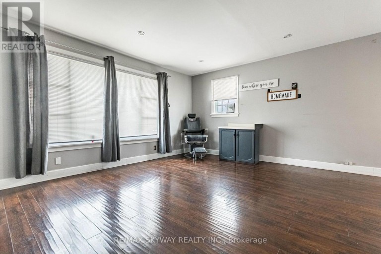 1230 DUKE STREET, Cambridge, Ontario, N3H3V7