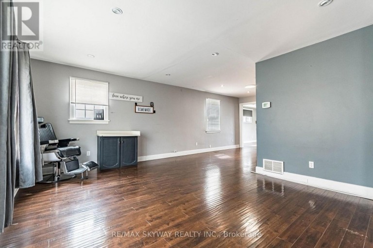 1230 DUKE STREET, Cambridge, Ontario, N3H3V7