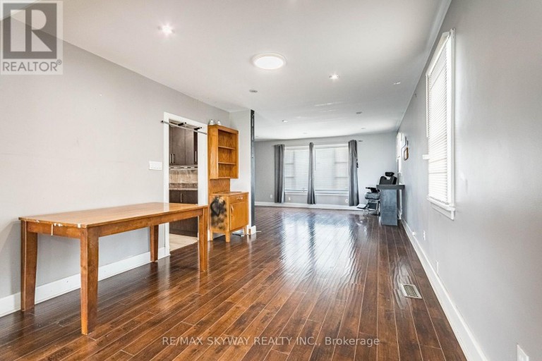 1230 DUKE STREET, Cambridge, Ontario, N3H3V7