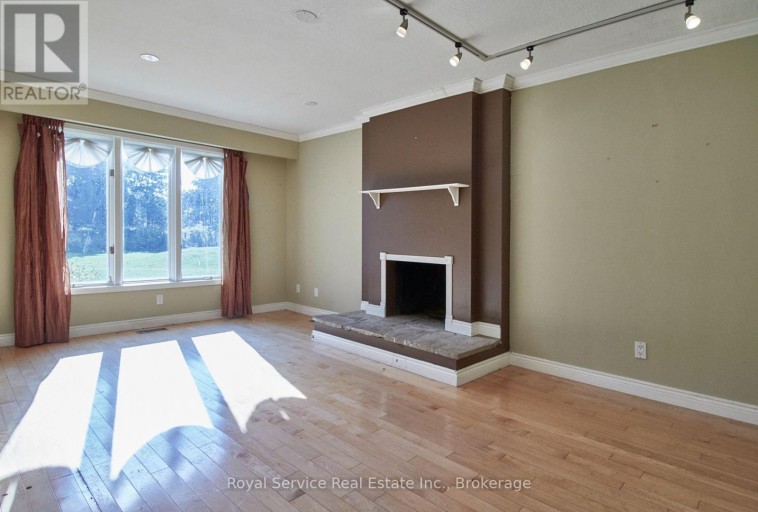 650 LAKE RIDGE ROAD, Ajax (South East), Ontario, L1Z1W9