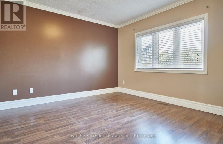 650 LAKE RIDGE ROAD, Ajax (South East), Ontario, L1Z1W9