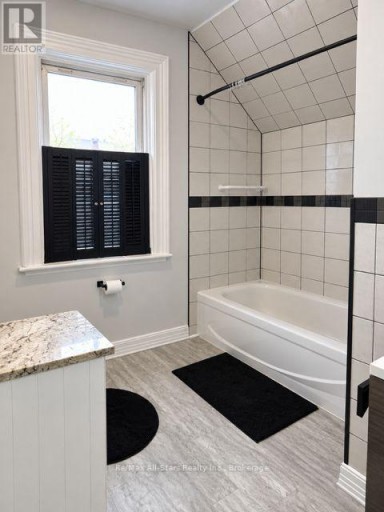 A - 9 FRANCIS STREET W, Kawartha Lakes (Fenelon Falls), Ontario, K0M1N0