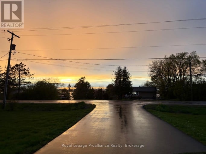 3471 COUNTY 3 ROAD, Prince Edward County (Ameliasburg Ward), Ontario, K0K1L0
