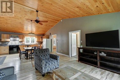 649 MADAWASKA ROAD Hastings Highlands (Wicklow Ward) Ontario photo 17