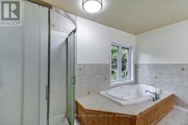 649 MADAWASKA ROAD Hastings Highlands (Wicklow Ward) Ontario photo 25