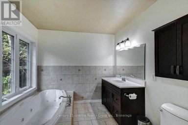 649 MADAWASKA ROAD Hastings Highlands (Wicklow Ward) Ontario photo 26