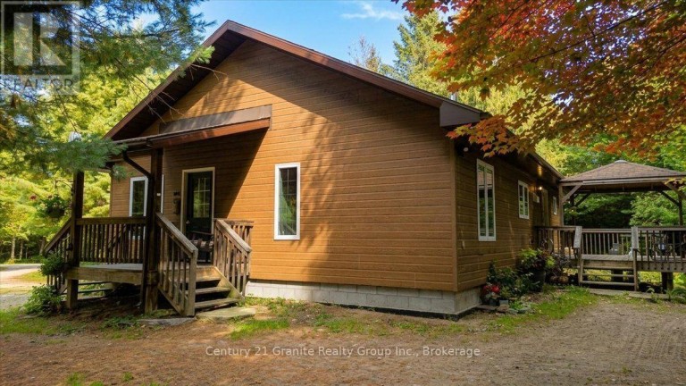 649 MADAWASKA ROAD, Hastings Highlands (Wicklow Ward), Ontario, K0L2S0