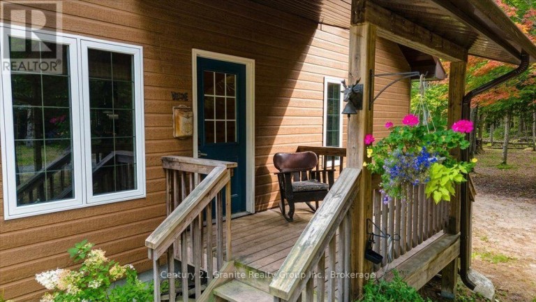 649 MADAWASKA ROAD, Hastings Highlands (Wicklow Ward), Ontario, K0L2S0