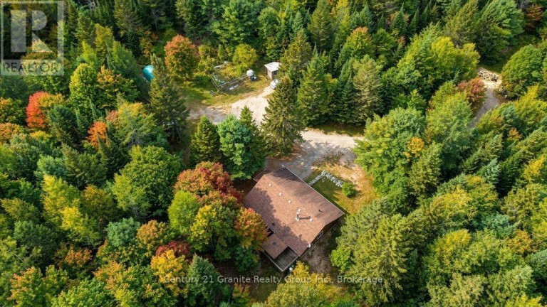 649 MADAWASKA ROAD, Hastings Highlands (Wicklow Ward), Ontario, K0L2S0