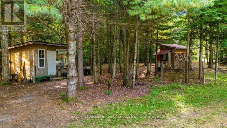649 MADAWASKA ROAD, Hastings Highlands (Wicklow Ward), Ontario, K0L2S0