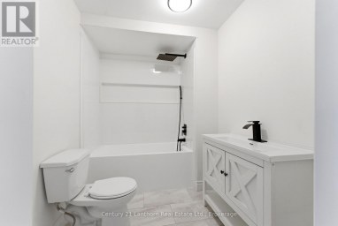 16 STORE STREET Prince Edward County (Hillier Ward) Ontario photo 13